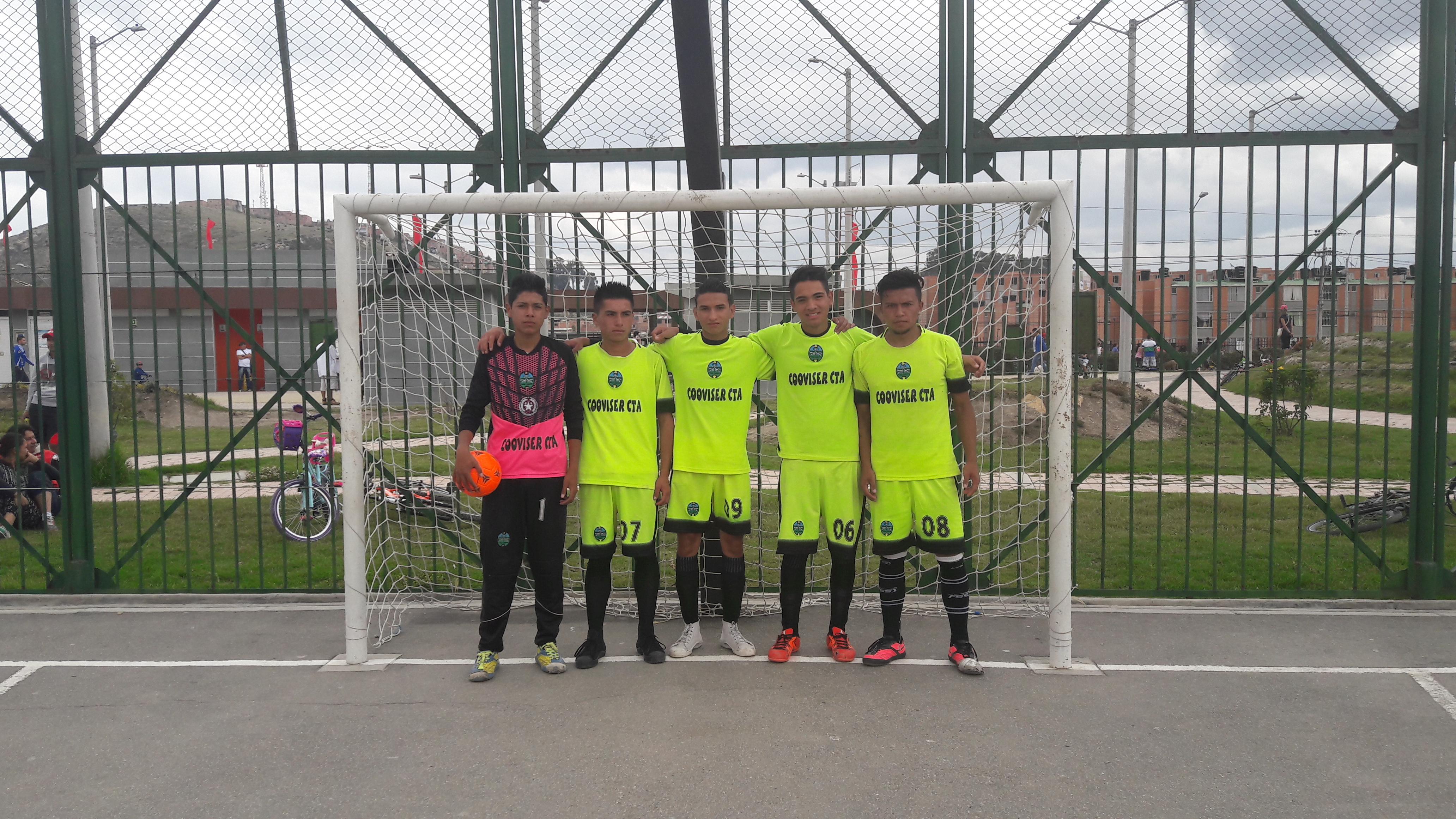 Partido de microfutbol